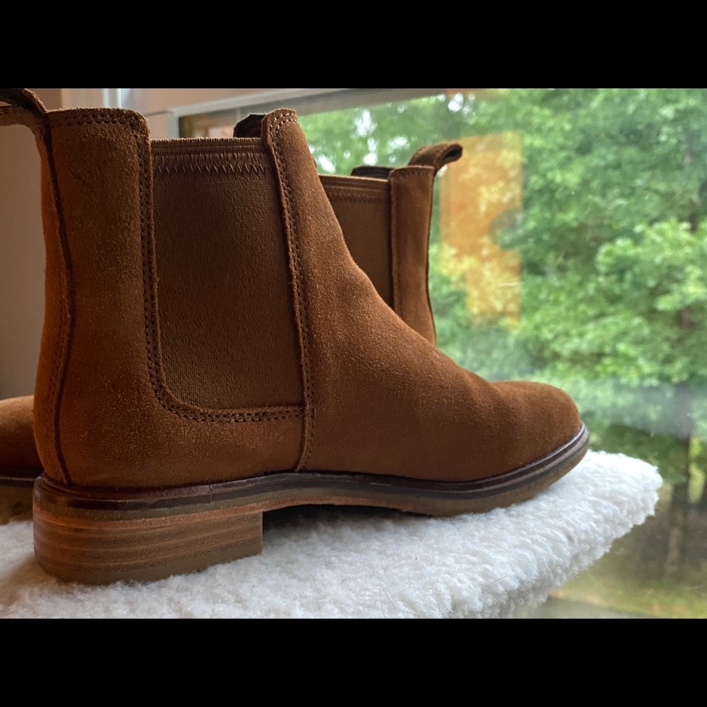 Clark’s Arlo Boot - Picture 1 of 6